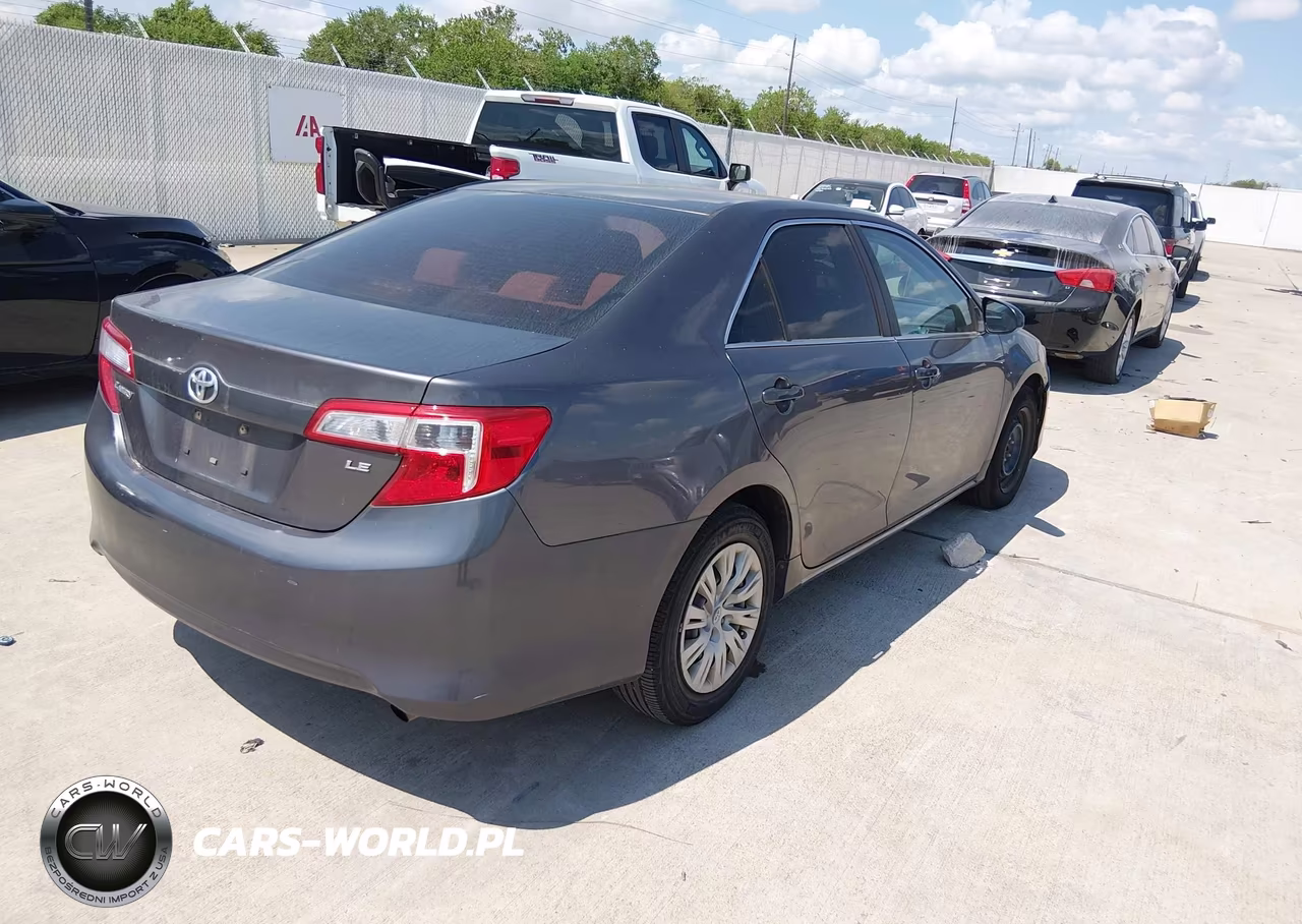 2014 Toyota Camry Le VIN:4T1BF1FK7EU422946 - 4
