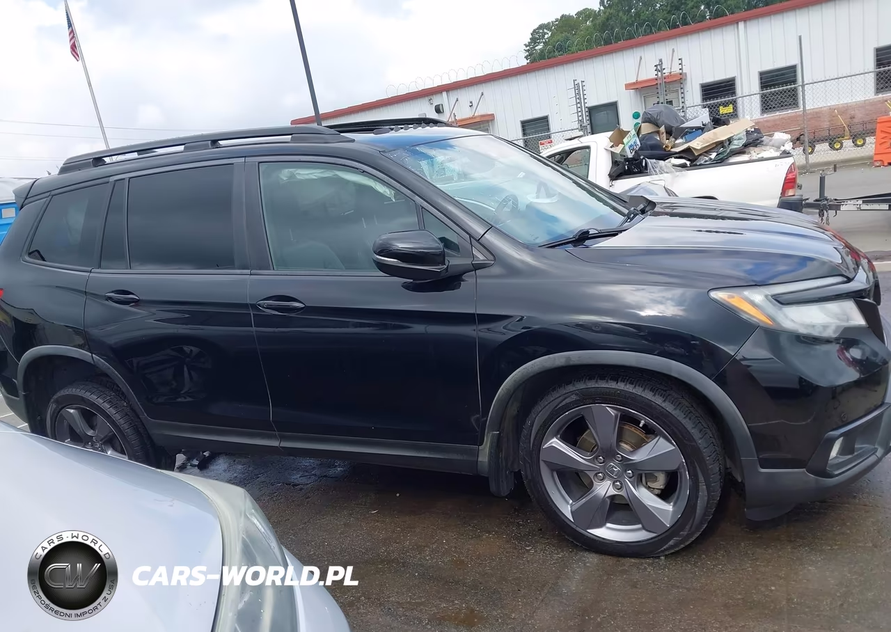 2019 Honda Passport Touring VIN:5FNYF7H94KB010662 - 13