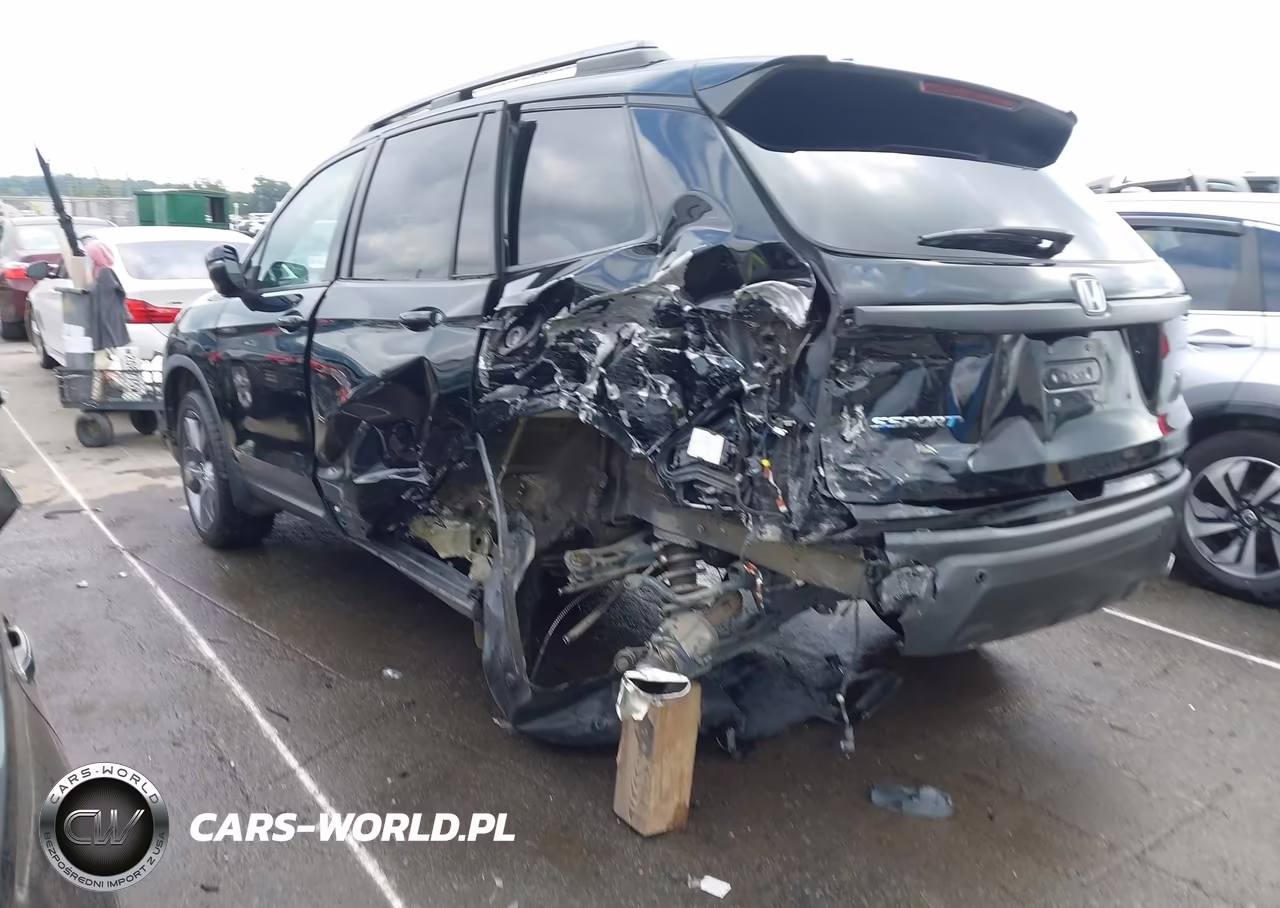 2019 Honda Passport Touring VIN:5FNYF7H94KB010662 - 3