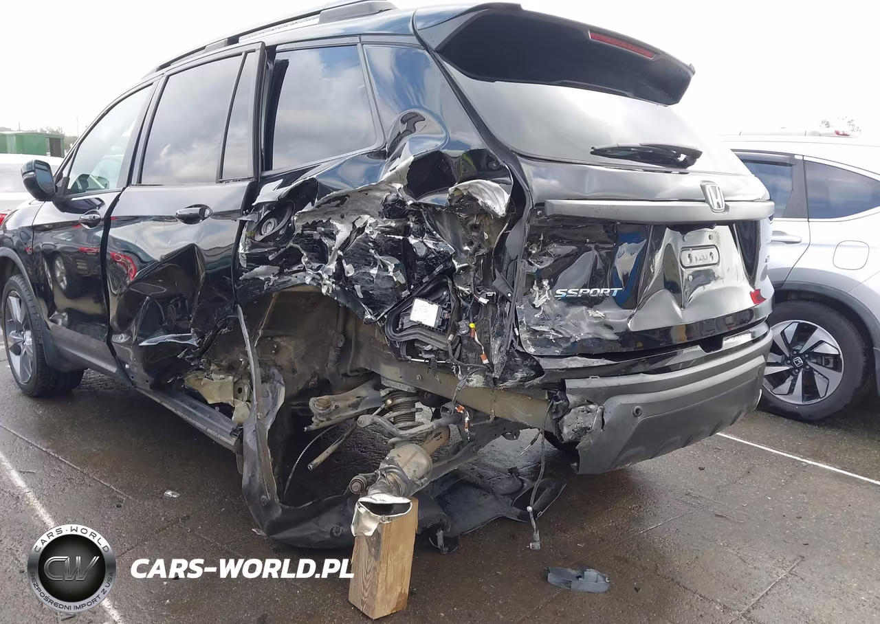 2019 Honda Passport Touring VIN:5FNYF7H94KB010662 - 6