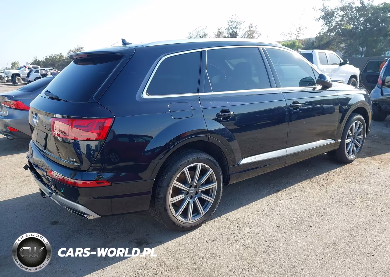 2017 Audi Q7 2.0T Premium VIN:WA1LHAF78HD054600 - 4