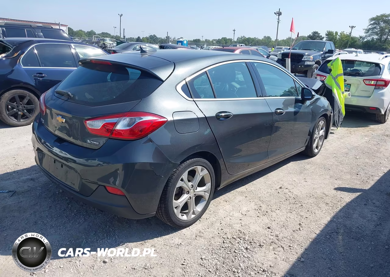 2017 Chevrolet Cruze Premier Auto VIN:3G1BF6SM0HS605921 - 4