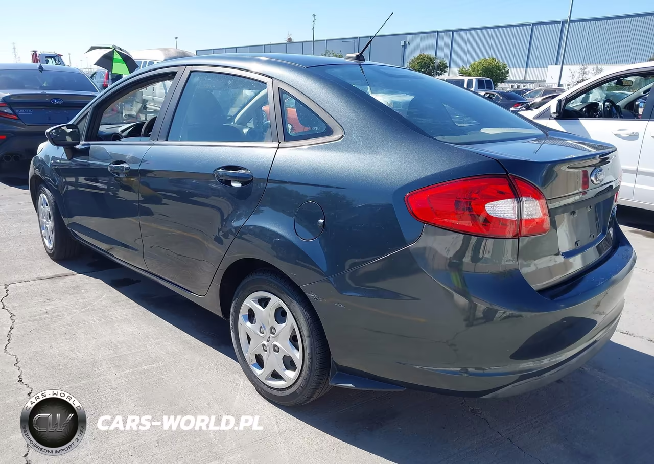 2011 Ford Fiesta S VIN:3FADP4AJ7BM178070 - 3