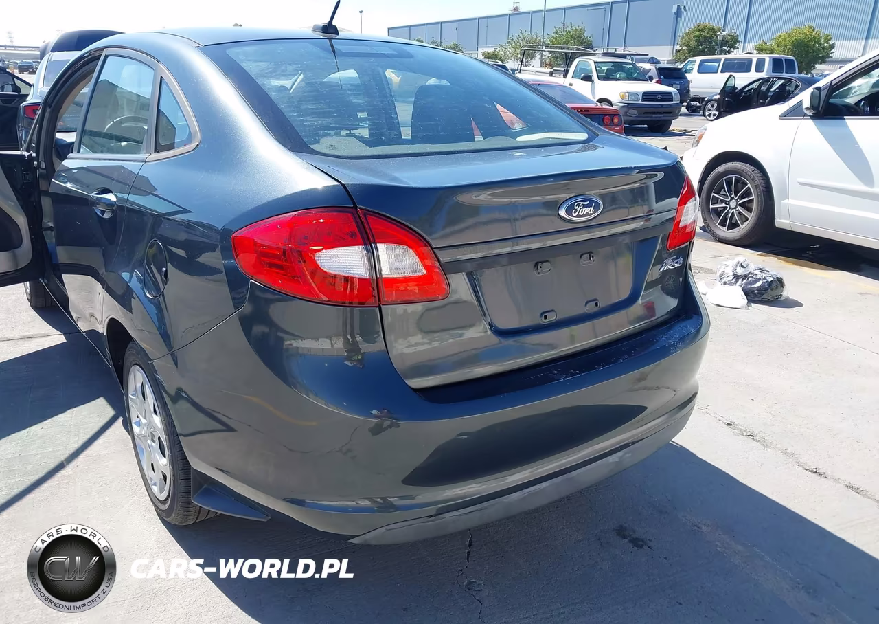 2011 Ford Fiesta S VIN:3FADP4AJ7BM178070 - 6