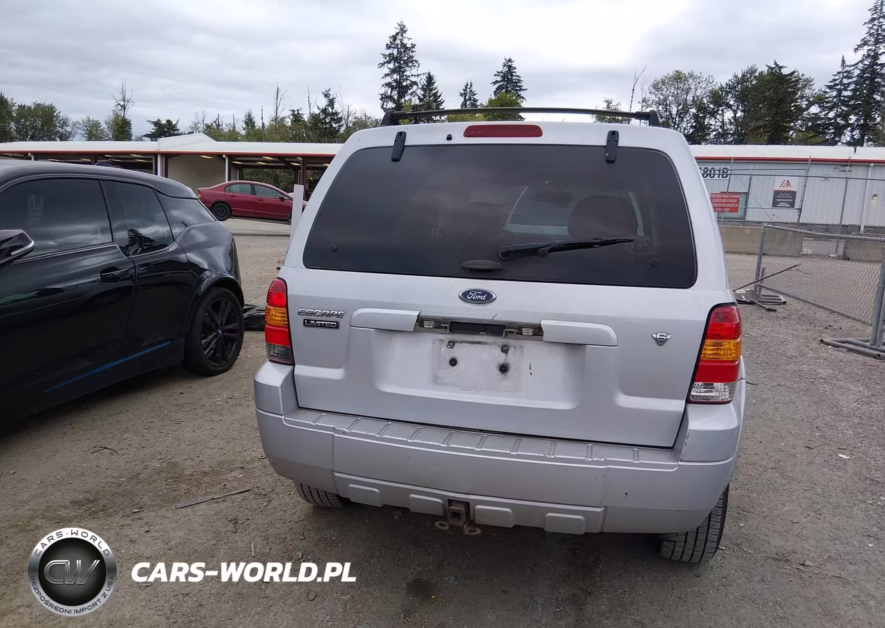 2007 Ford Escape Limited VIN:1FMCU941X7KB43671 - 17