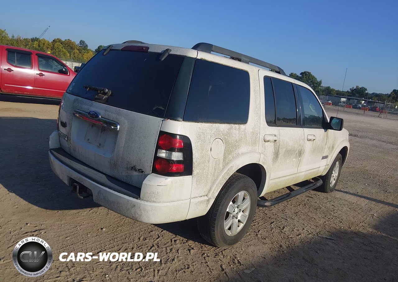 2008 Ford Explorer Xlt VIN:1FMEU73E08UA45370 - 4