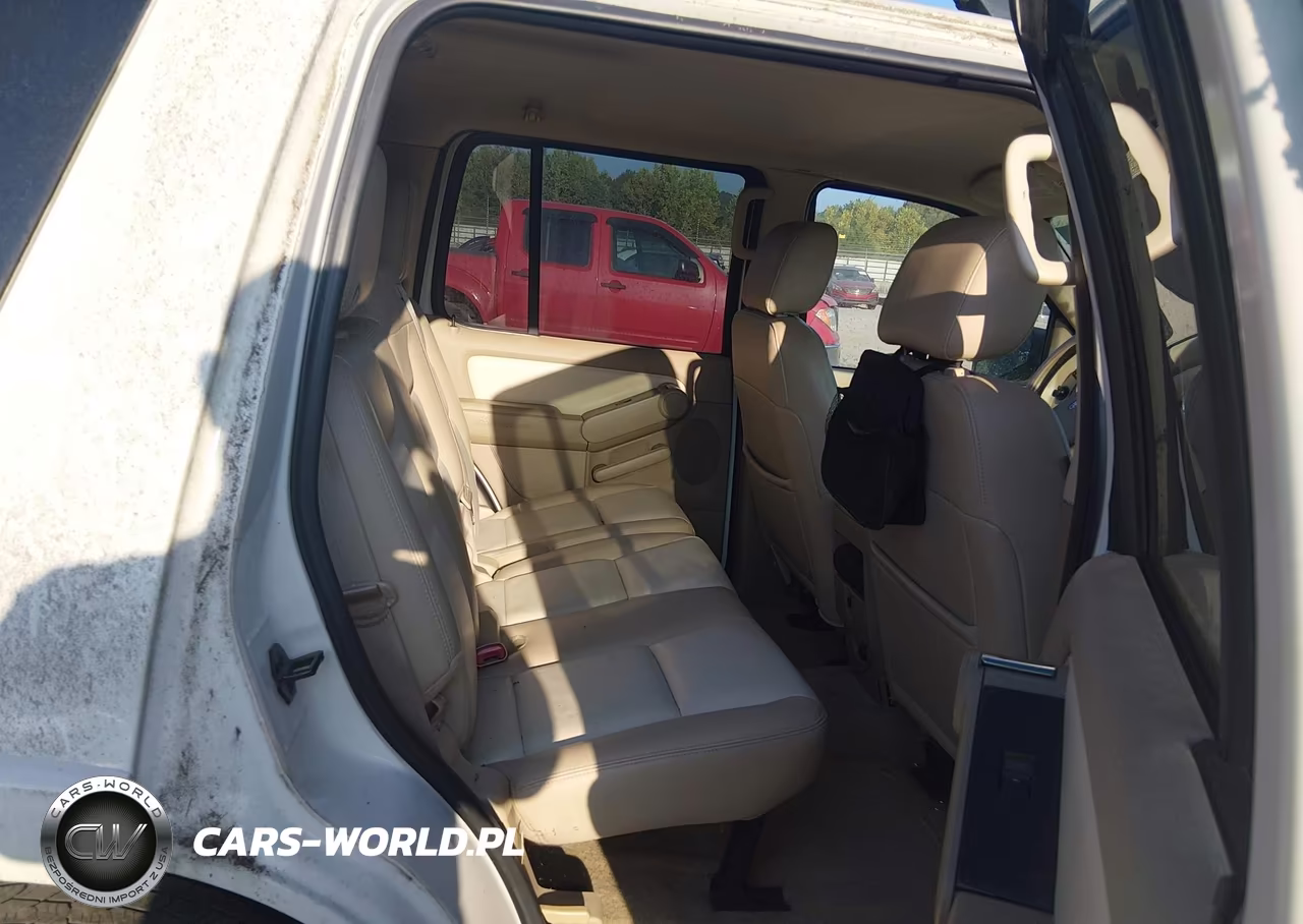 2008 Ford Explorer Xlt VIN:1FMEU73E08UA45370 - 8