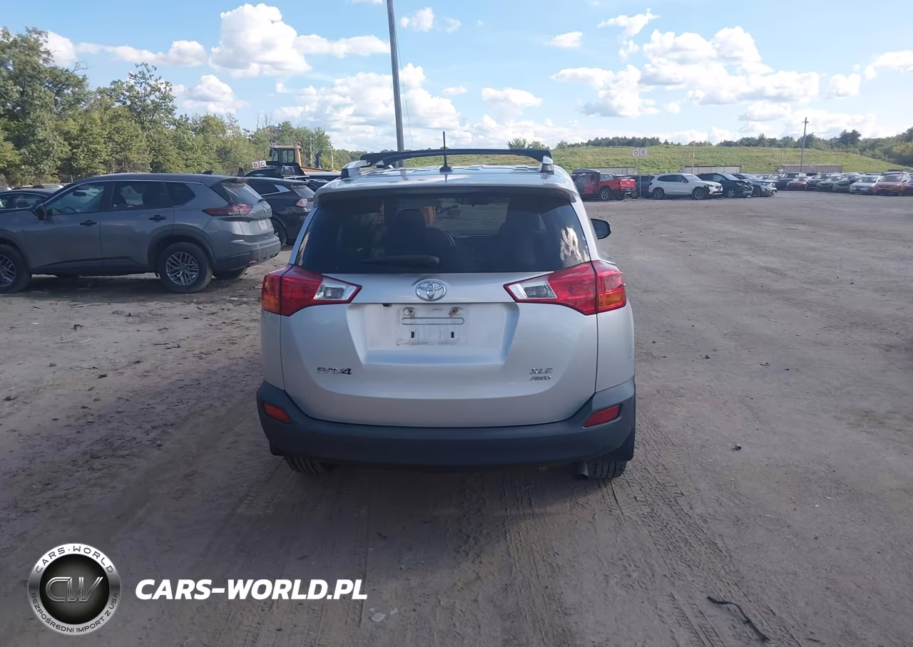 2014 Toyota Rav4 Xle VIN:2T3RFREV8EW206409 - 16