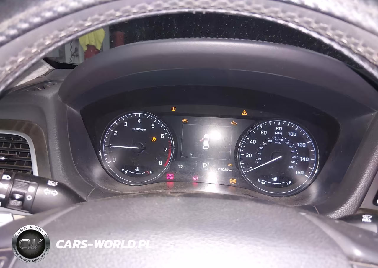 2017 Genesis G80 3.8 VIN:KMHGN4JE7HU203260 - 7