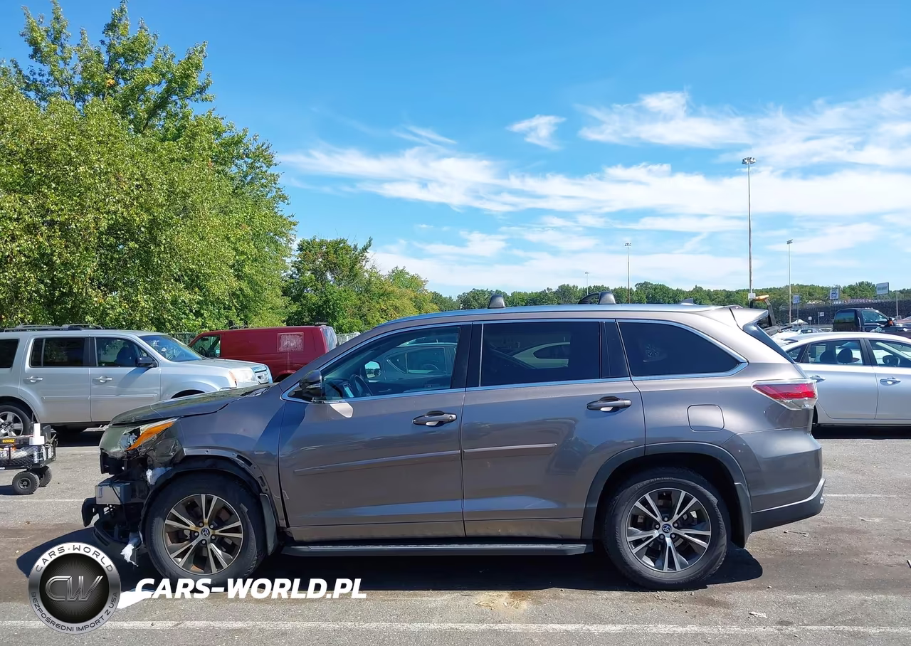 2016 Toyota Highlander Xle V6 VIN:5TDJKRFH8GS230568 - 14