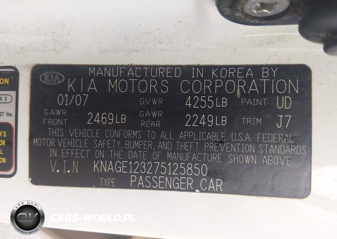2007 Kia Optima Lx VIN:KNAGE123275125850 - 9