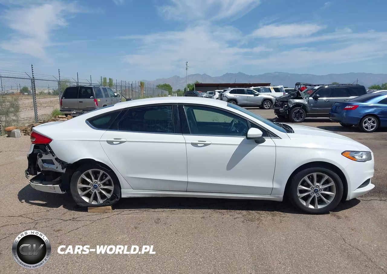 2017 Ford Fusion Se VIN:3FA6P0H7XHR242495 - 13