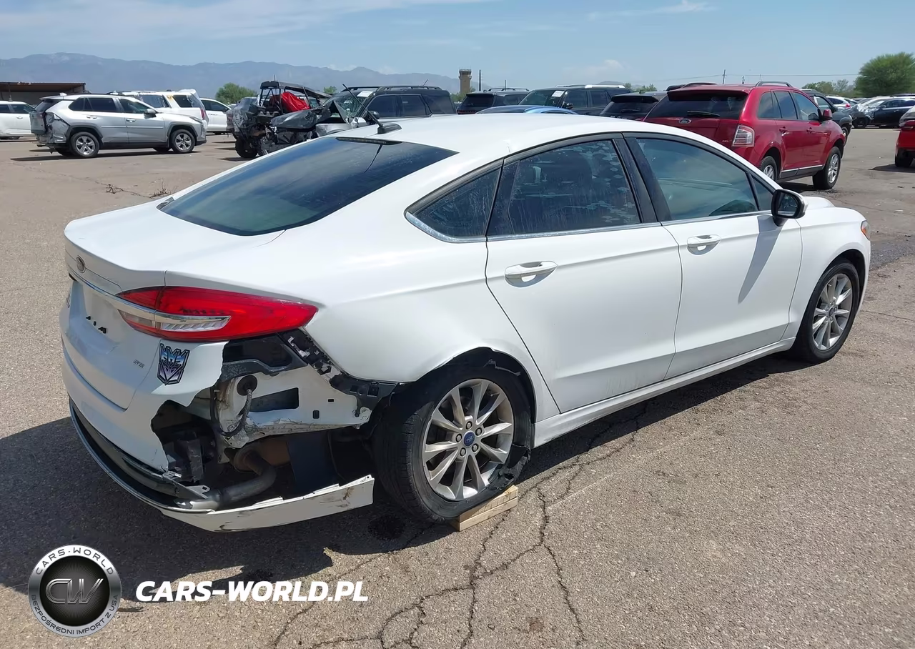 2017 Ford Fusion Se VIN:3FA6P0H7XHR242495 - 4