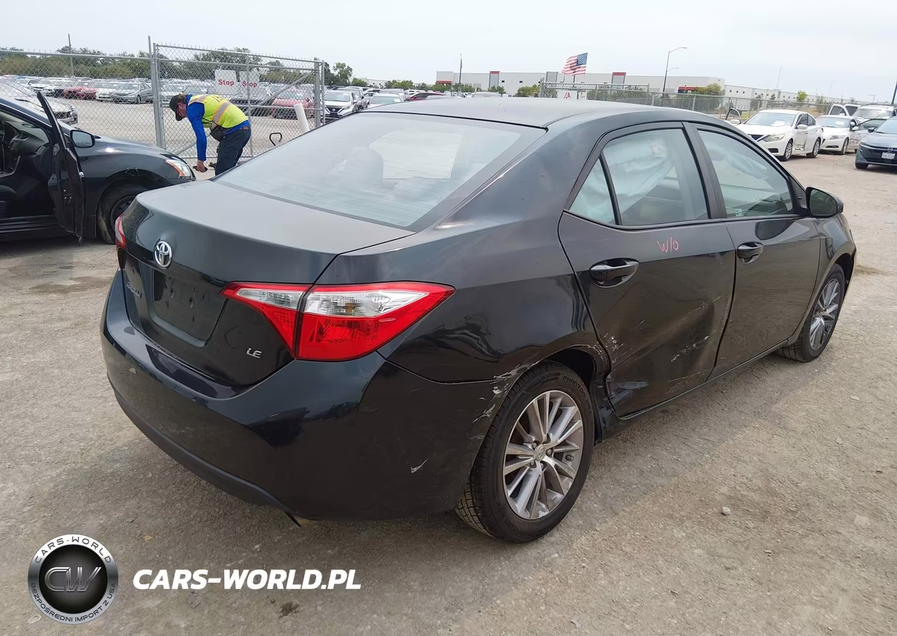 2015 Toyota Corolla Le Plus VIN:5YFBURHE7FP192646 - 4
