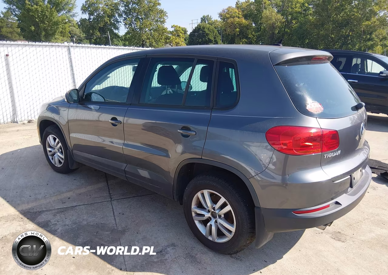 2012 Volkswagen Tiguan Le VIN:WVGAV7AX5CW004939 - 3
