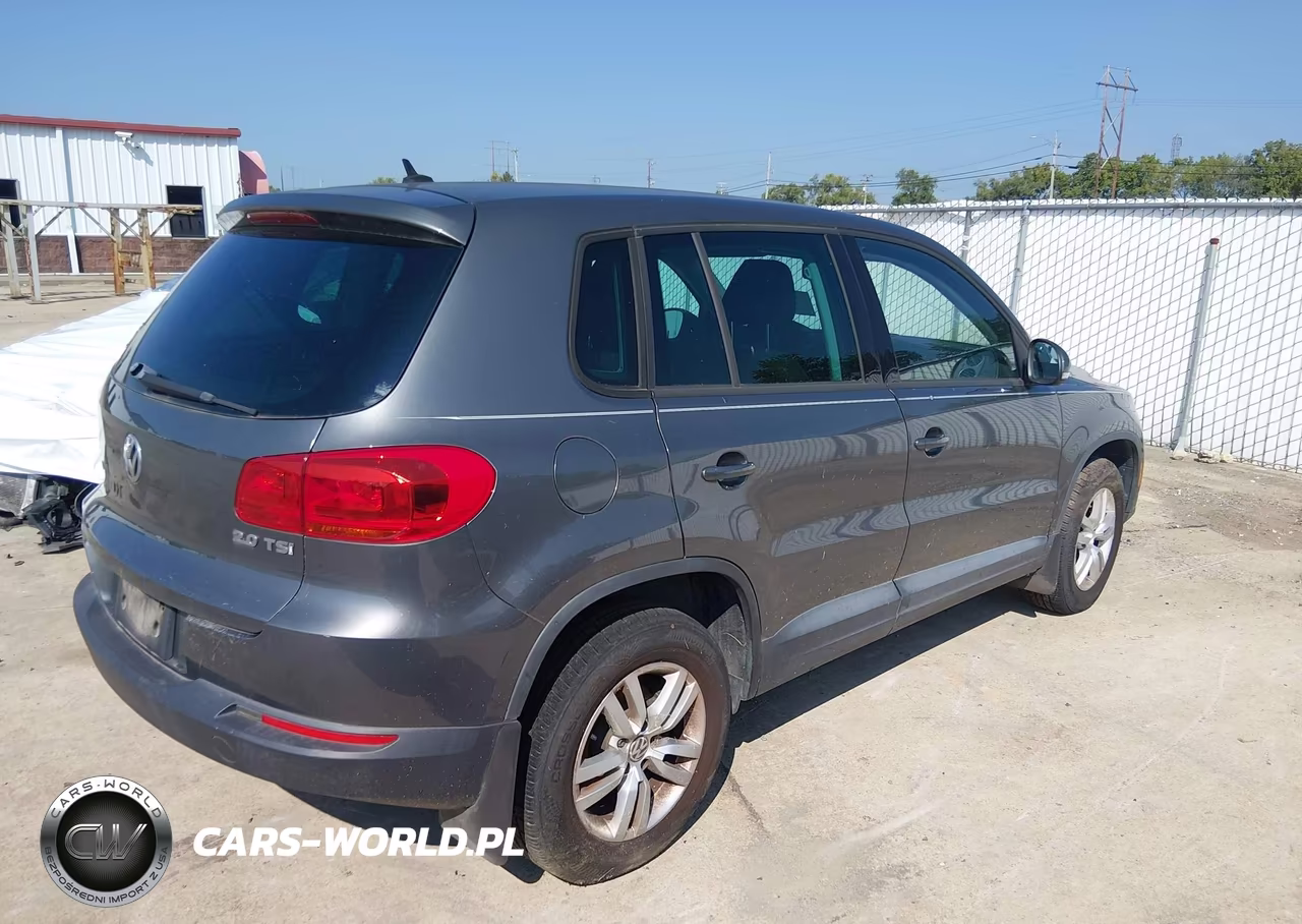 2012 Volkswagen Tiguan Le VIN:WVGAV7AX5CW004939 - 4