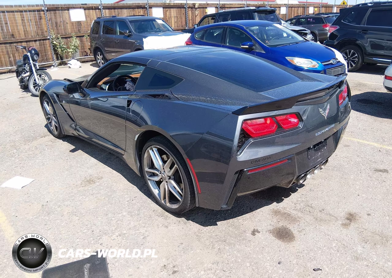 2014 Chevrolet Corvette Stingray Z51 VIN:1G1YL2D74E5100733 - 3