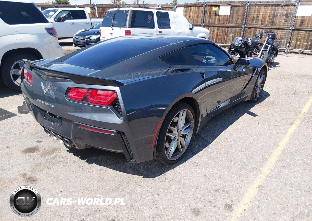 2014 Chevrolet Corvette Stingray Z51 VIN:1G1YL2D74E5100733 - 4