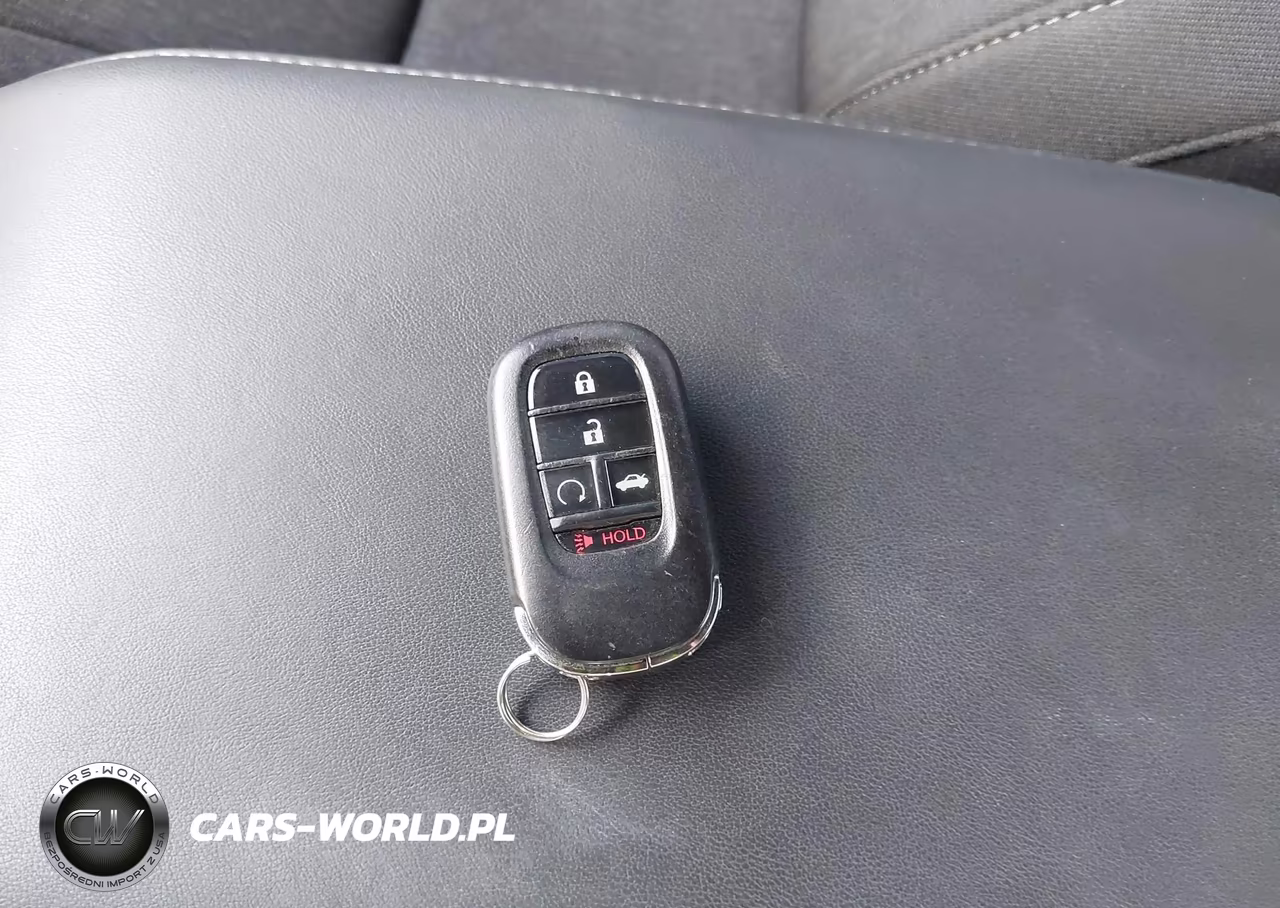 2025 Honda Accord Hybrid Sport VIN:1HGCY2F58SA071613 - 11