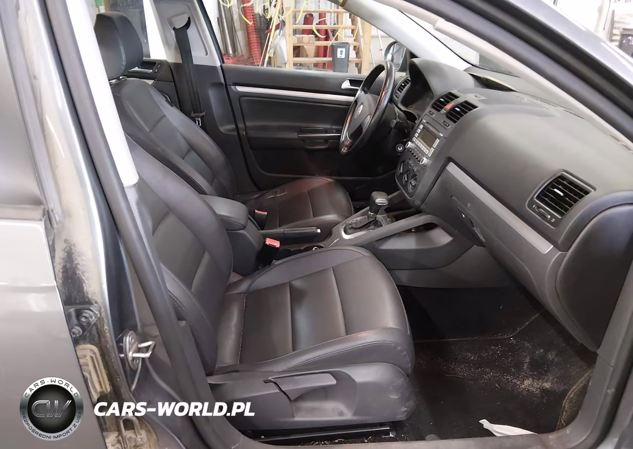 2009 Volkswagen Jetta Wolfsburg Edition VIN:3VWRJ71K39M042831 - 5