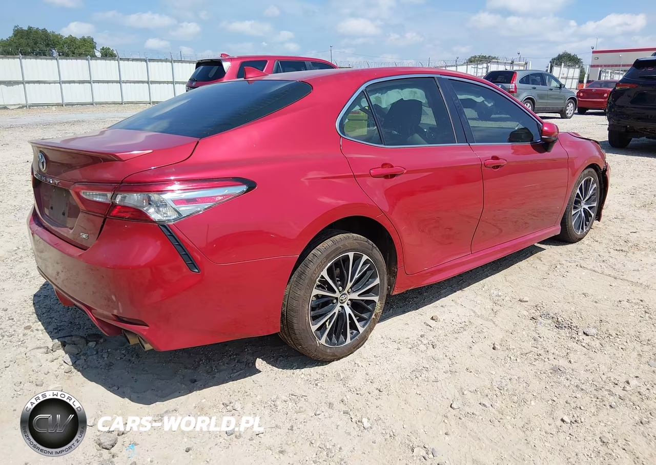 2019 Toyota Camry Se VIN:4T1B11HK5KU218816 - 4