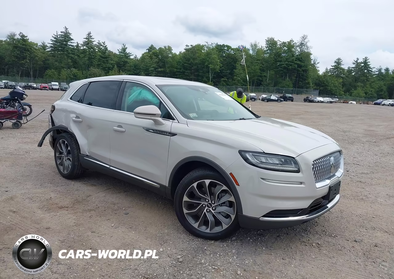 2023 Lincoln Nautilus Reserve – zdjęcie 1 z 19