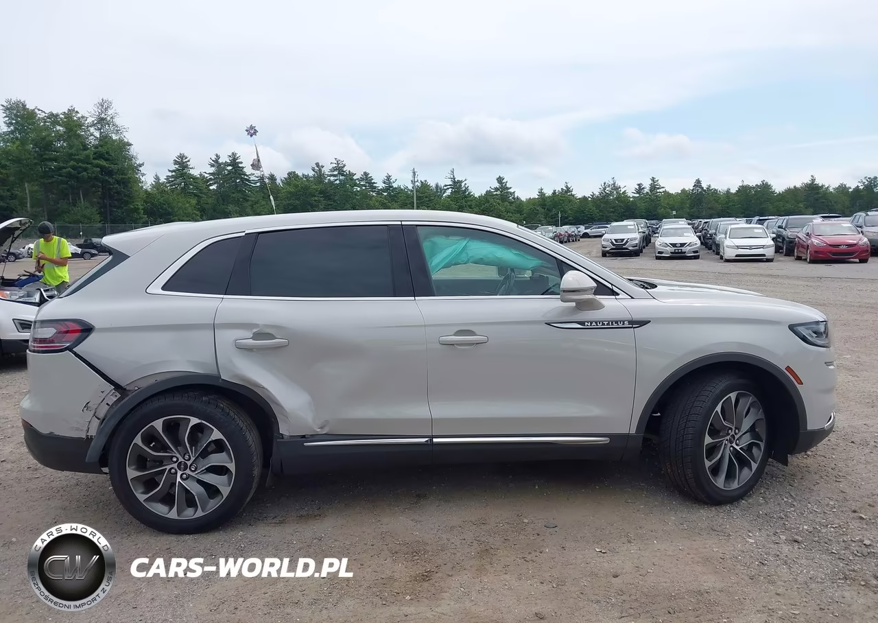 2023 Lincoln Nautilus Reserve VIN:2LMPJ8K97PBL26313 - 14