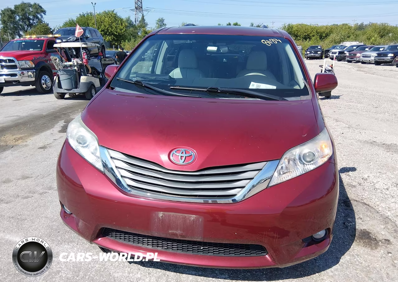 2012 Toyota Sienna Xle V6 8 Passenger VIN:5TDYK3DC7CS189864 - 12