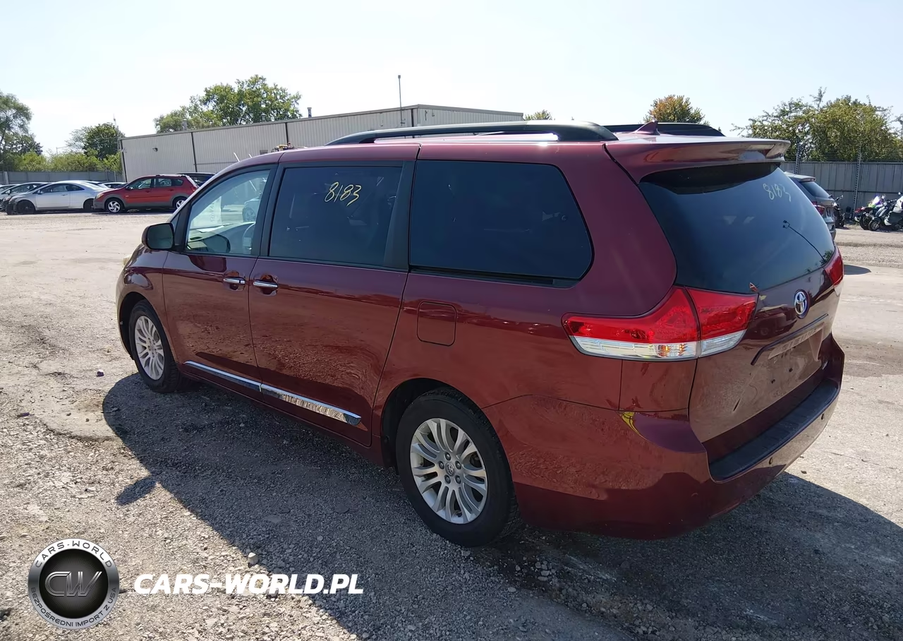 2012 Toyota Sienna Xle V6 8 Passenger VIN:5TDYK3DC7CS189864 - 3