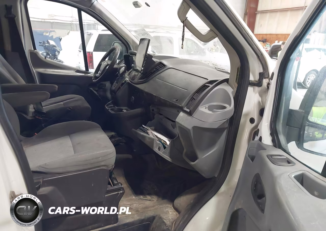 2015 Ford Transit-250 VIN:1FTNR1YV5FKA69376 - 5