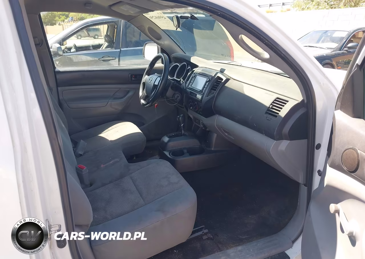 2014 Toyota Tacoma VIN:5TFNX4CN3EX041415 - 5