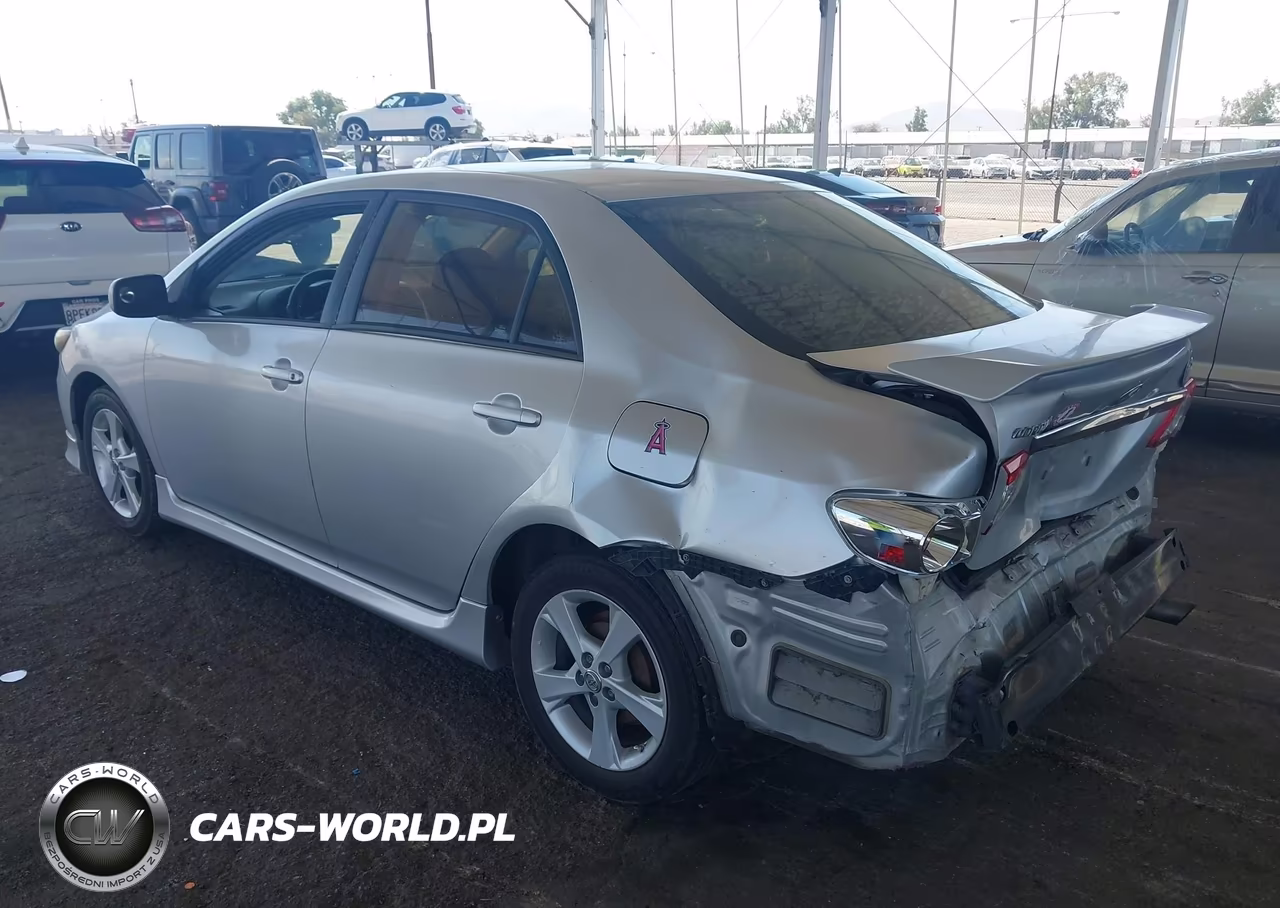 2013 Toyota Corolla S VIN:5YFBU4EE2DP090045 - 3
