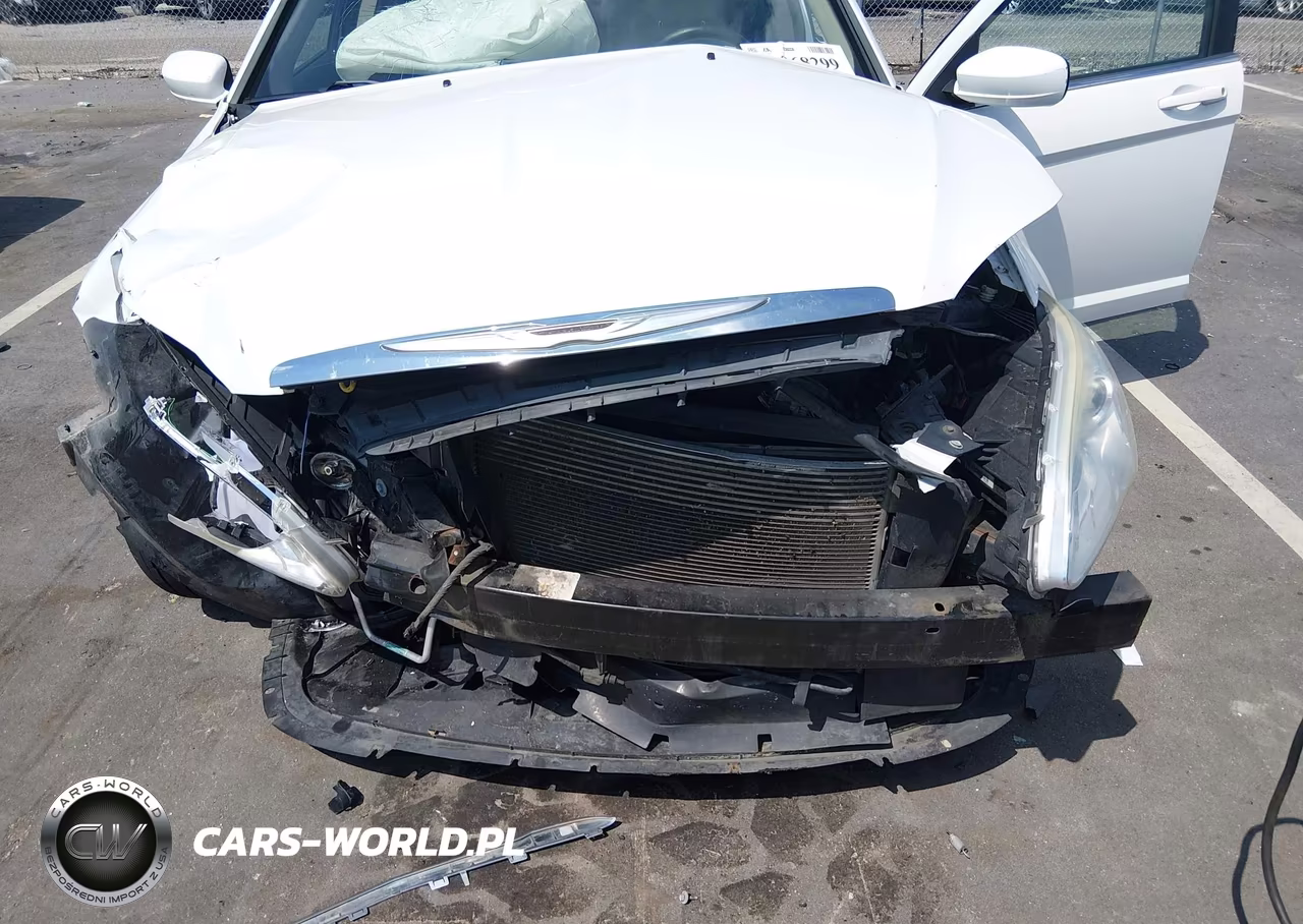 2012 Chrysler 200 Touring VIN:1C3CCBBBXCN129342 - 6