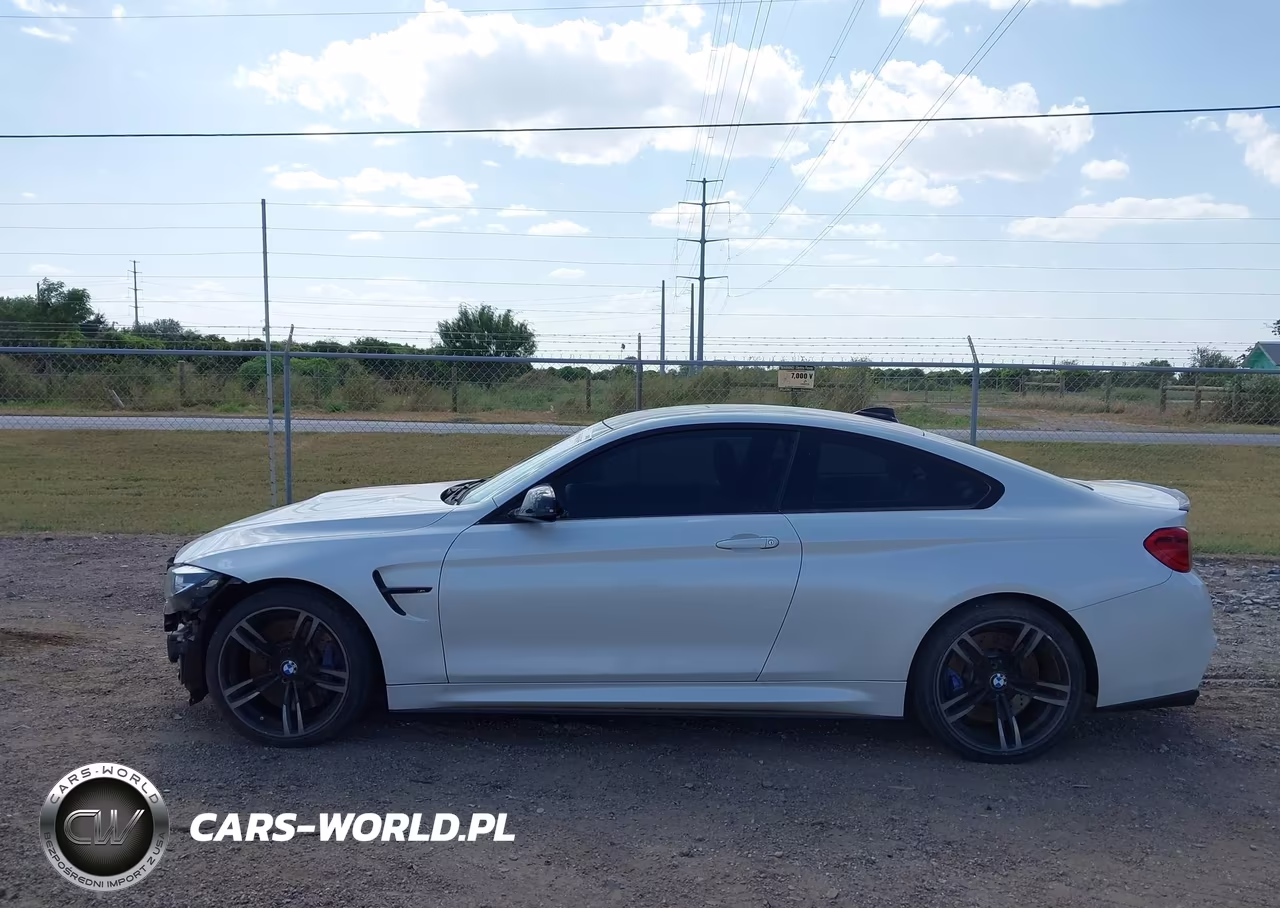 2018 BMW M4 VIN:WBS4Y9C58JAA85988 - 14