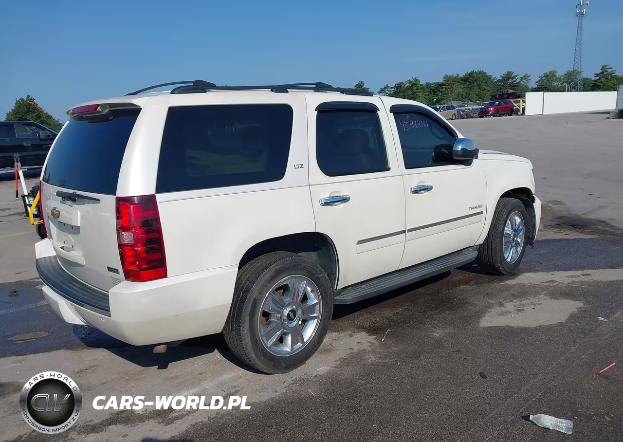 2010 Chevrolet Tahoe Ltz VIN:1GNUKCE00AR276978 - 4