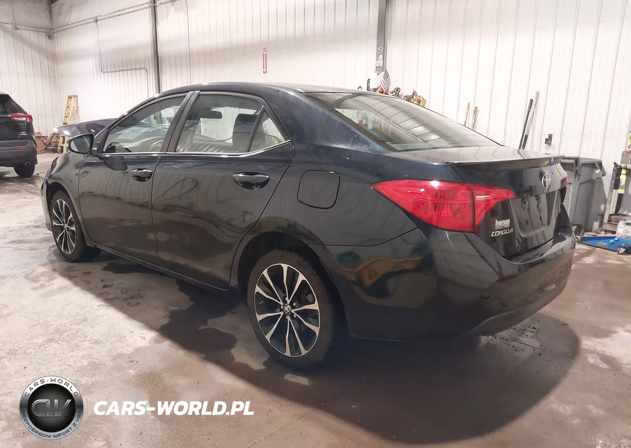 2017 Toyota Corolla Se VIN:2T1BURHE4HC801789 - 3