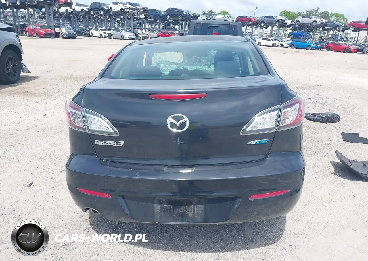 2013 Mazda Mazda3 I Sport VIN:JM1BL1U73D1832770 - 16