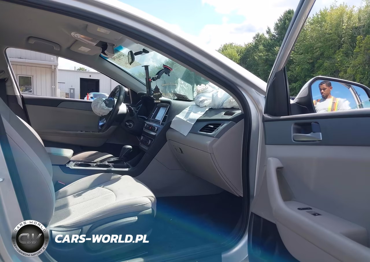 2019 Hyundai Sonata Se VIN:5NPE24AF6KH738241 - 5