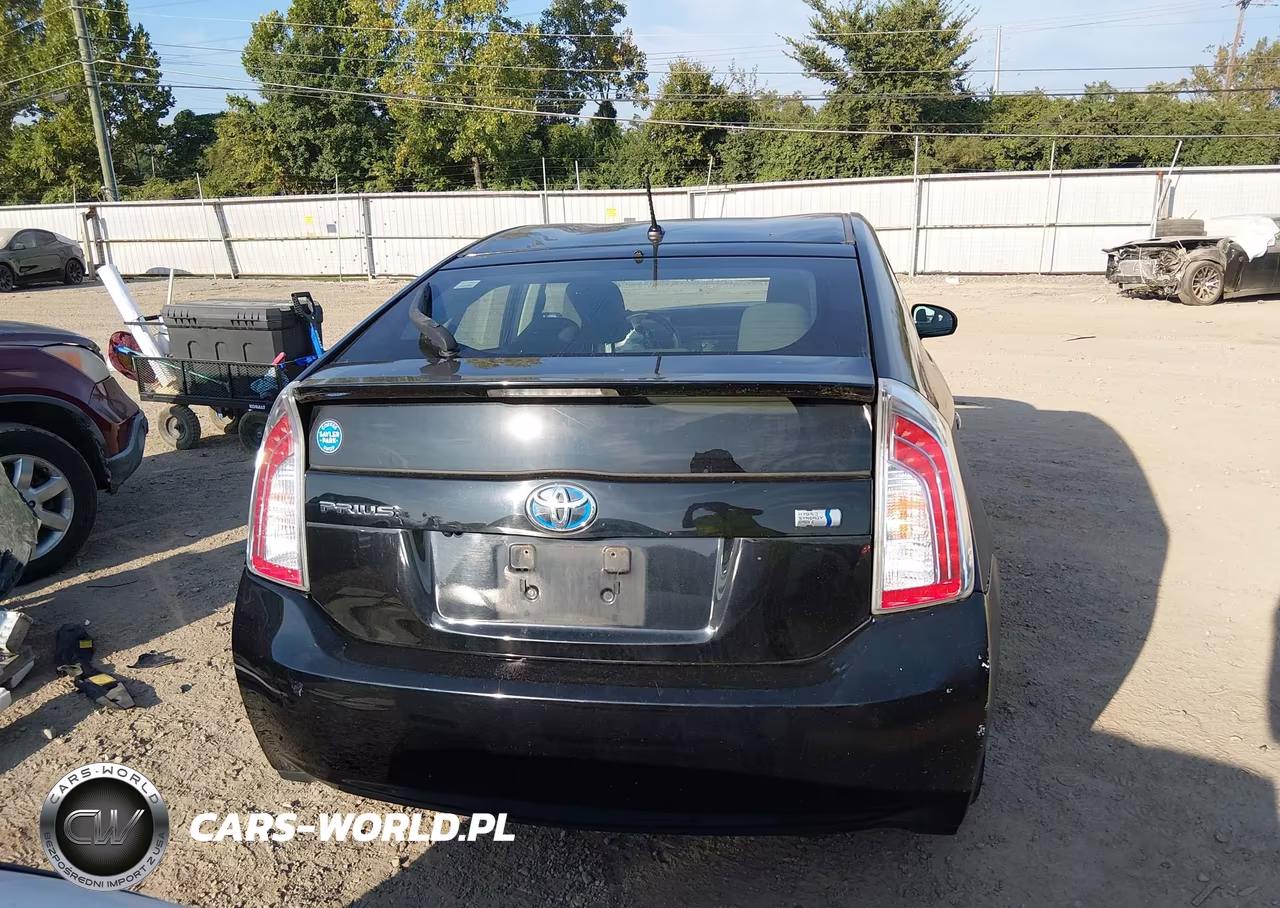 2013 Toyota Prius Two VIN:JTDKN3DU5D0349184 - 17