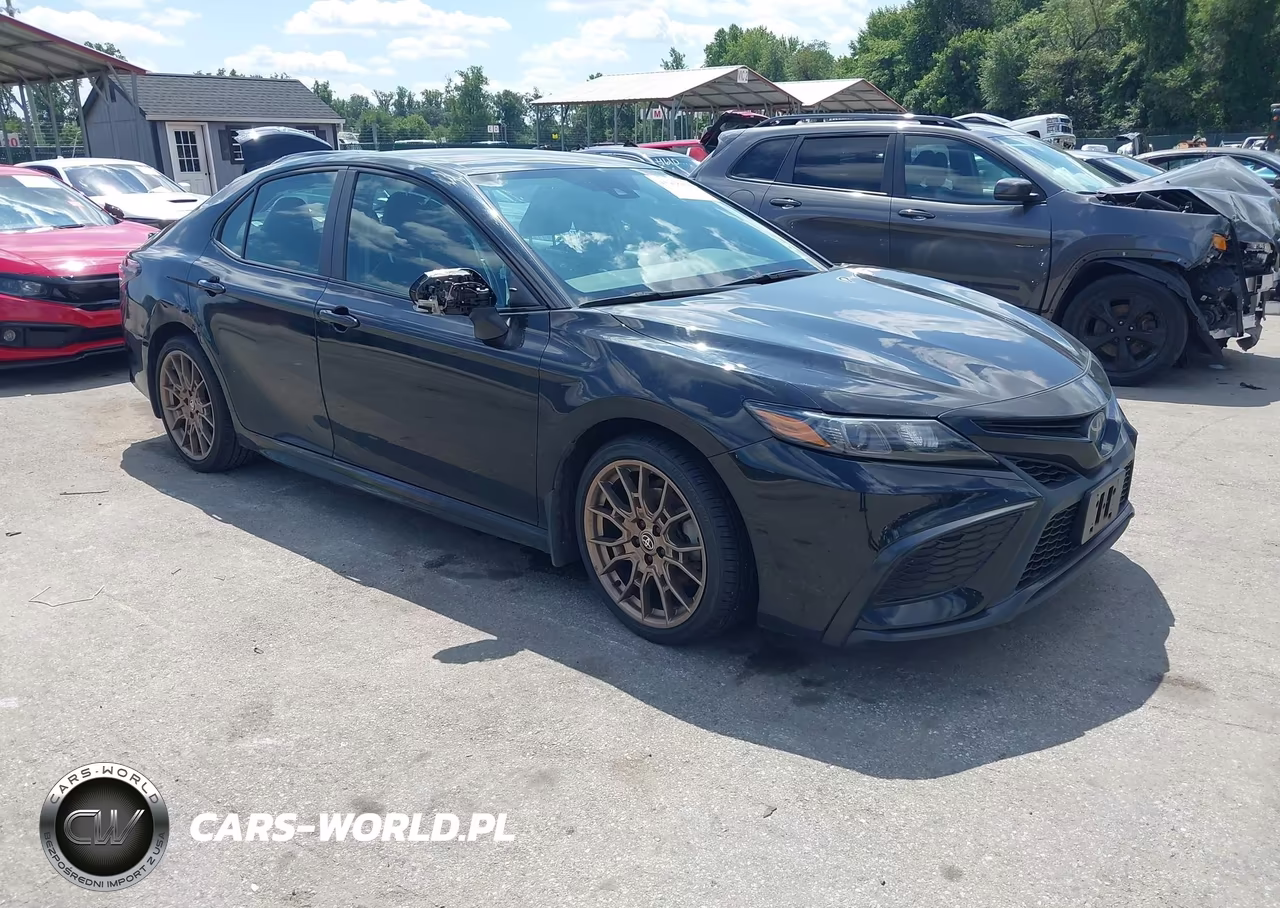 2023 Toyota Camry Se Nightshade Edition Hybrid