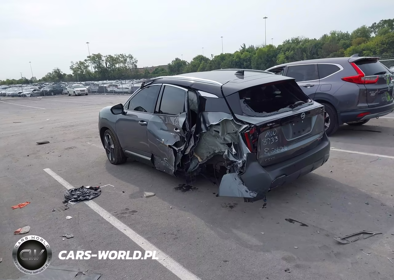 2025 Nissan Kicks Sr Intelligent Awd VIN:3N8AP6DB6SL357174 - 3