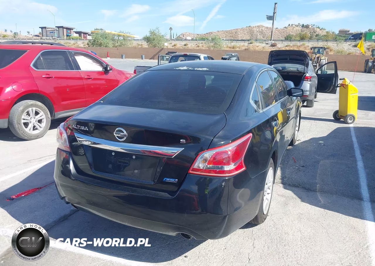 2013 Nissan Altima 2.5 S VIN:1N4AL3AP8DC255885 - 4