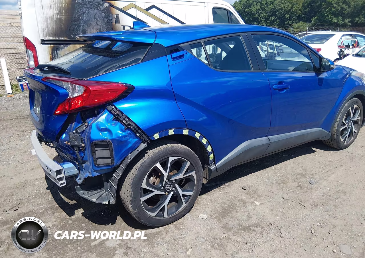 2018 Toyota C-Hr Xle Premium VIN:NMTKHMBX2JR008729 - 4
