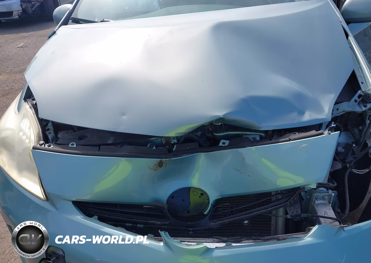 2013 Toyota Prius Three VIN:JTDKN3DU4D5682656 - 10