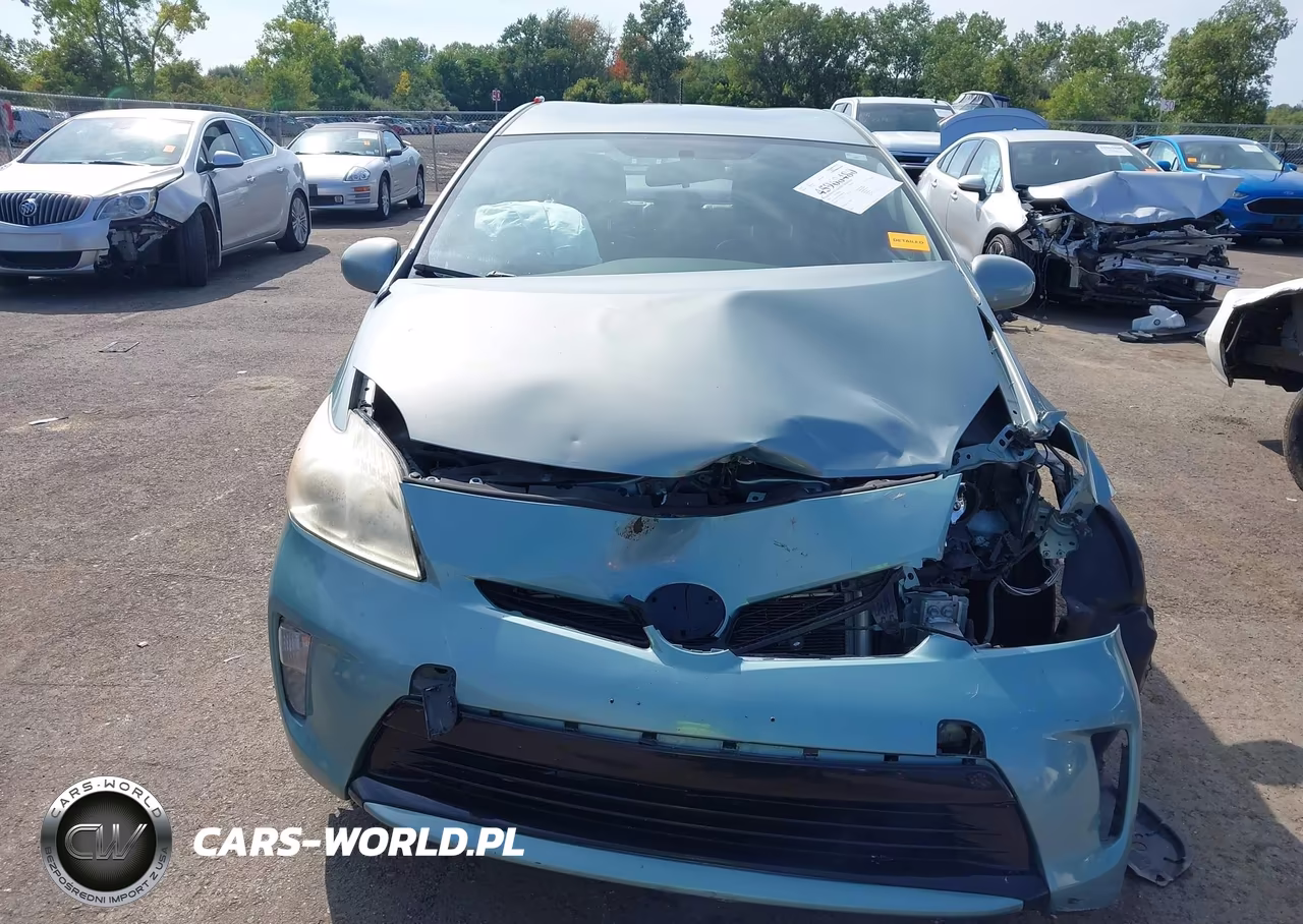 2013 Toyota Prius Three VIN:JTDKN3DU4D5682656 - 12