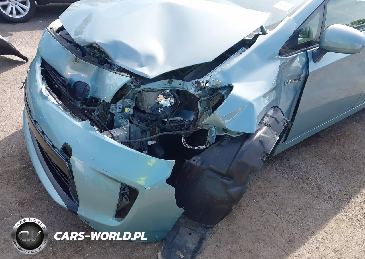 2013 Toyota Prius Three VIN:JTDKN3DU4D5682656 - 6