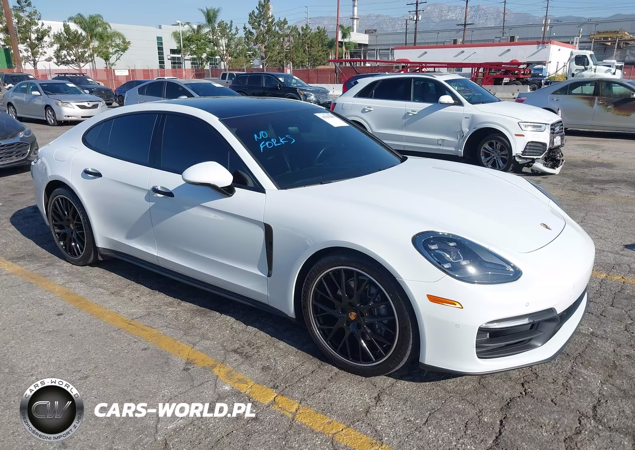 2022 Porsche Panamera 4-4 Platinum Edition-Platinum Edition