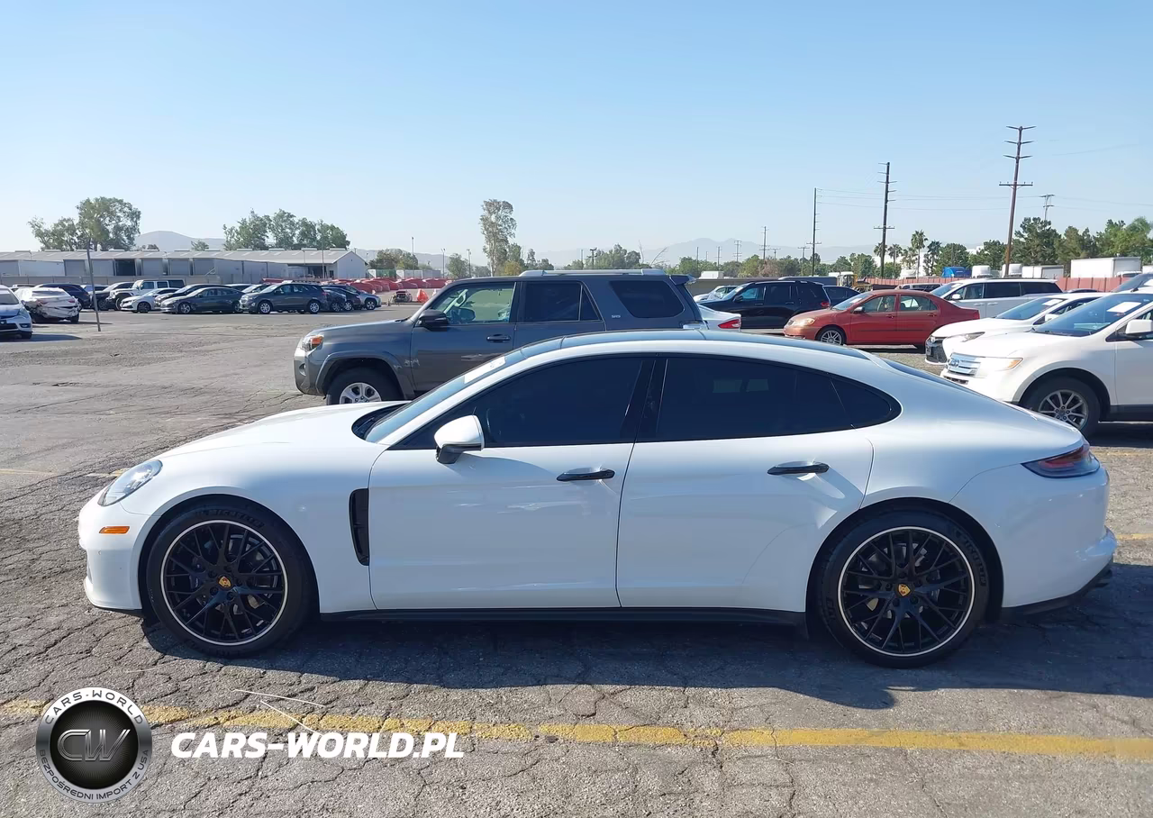 2022 Porsche Panamera 4-4 Platinum Edition-Platinum Edition VIN:WP0AJ2A78NL100894 - 14