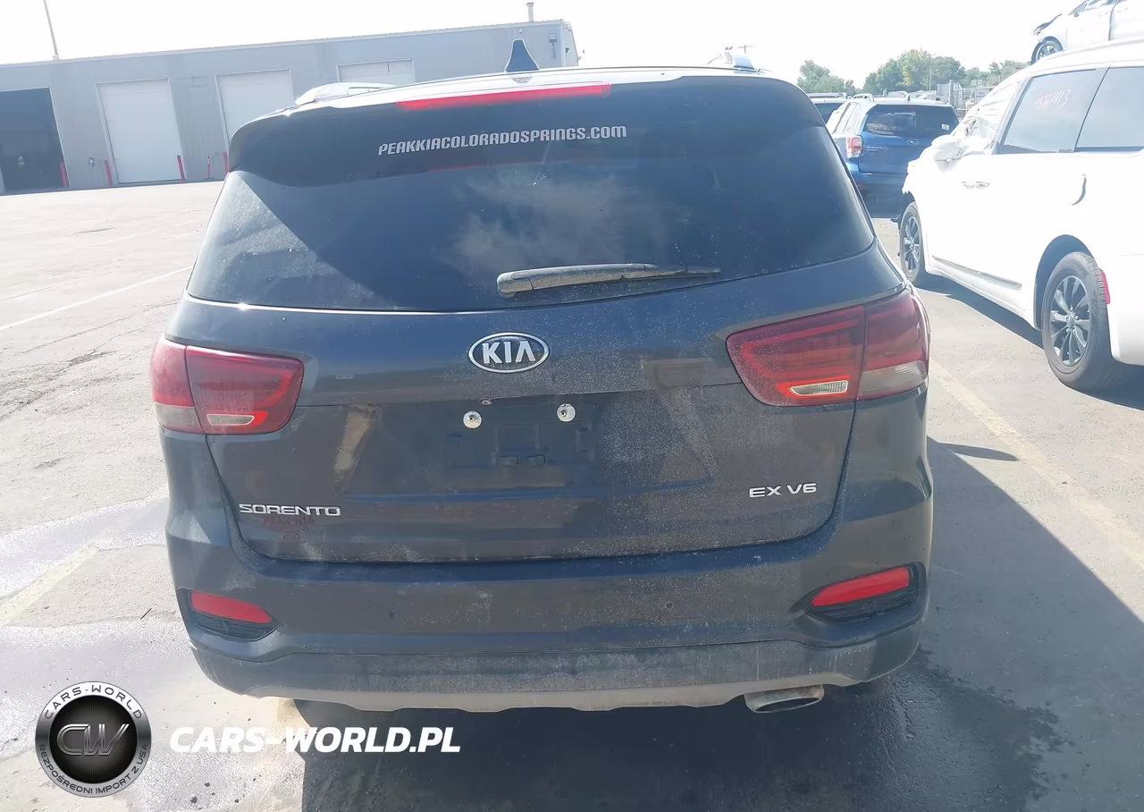 2019 Kia Sorento 3.3L Ex VIN:5XYPHDA59KG553459 - 16