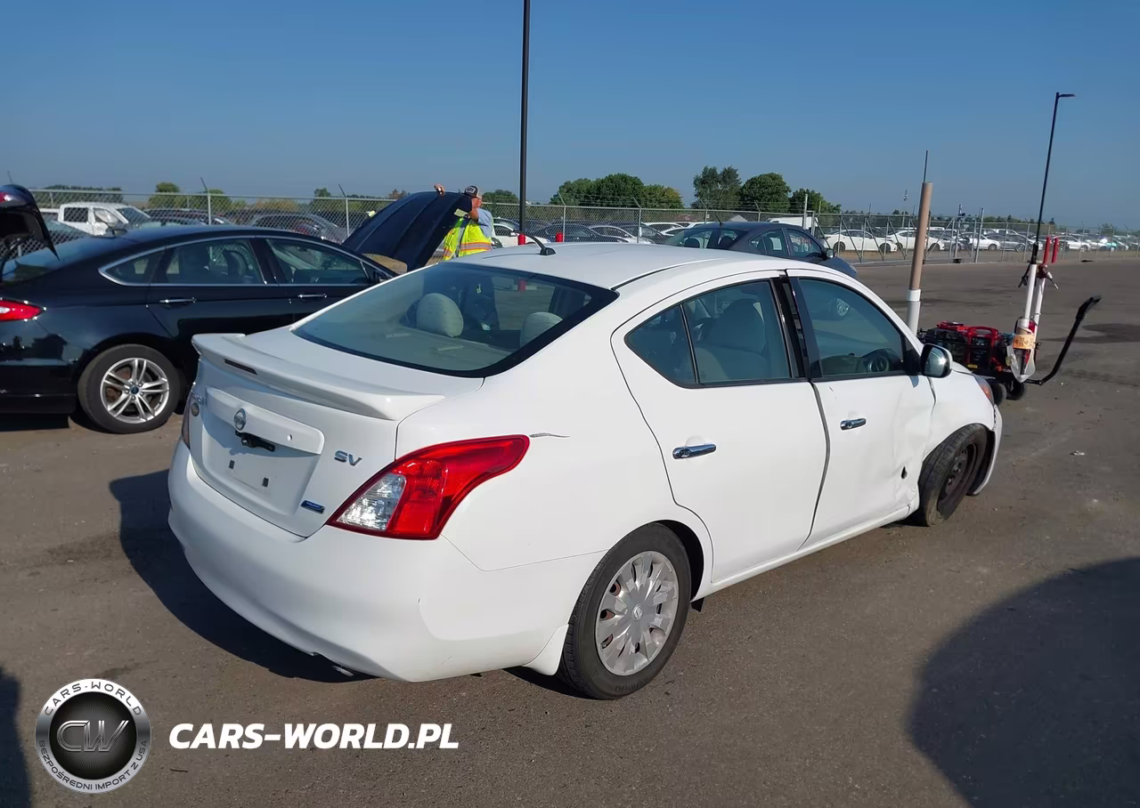 2014 Nissan Versa 1.6 Sv VIN:3N1CN7AP9EK445102 - 4